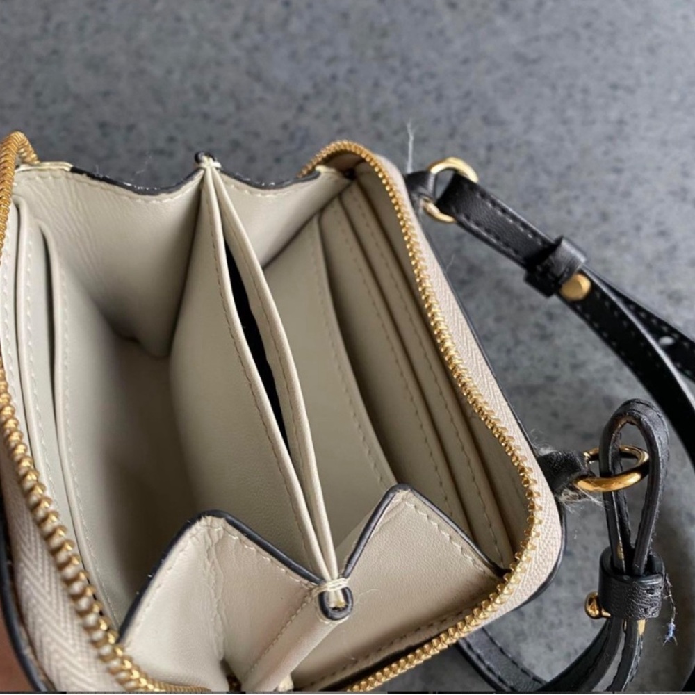 Stella McCartney Black and Cream Mini Crossbody Bag - Picture 14 of 16